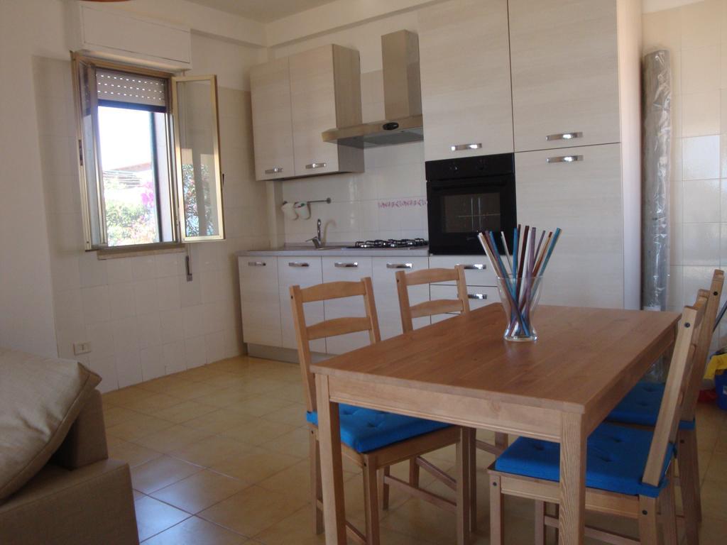 Cala Vigliena Il Sole Negli Occhi Villa Punta Braccetto Szoba fotó